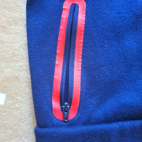 Miles Morales  Authentic Boys Size 7 Spider-Man Zip-Up Hoodie and Pants Set - Picture 6 of 7